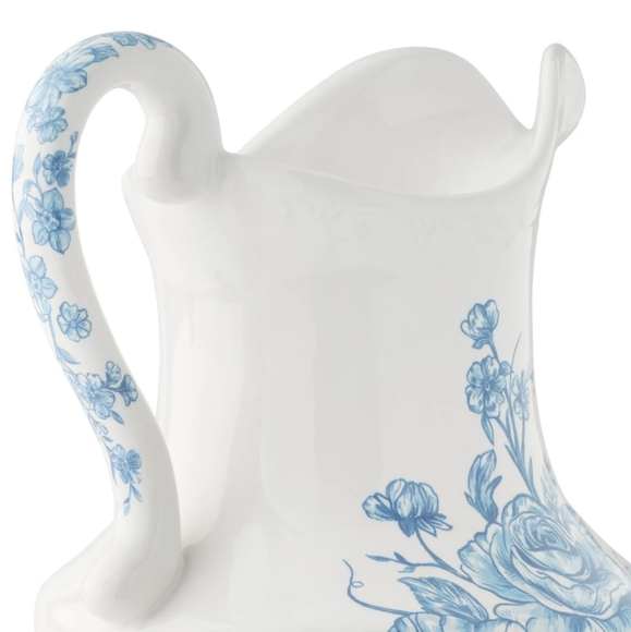 💜 2025 Pioneer Woman Agatha Blue and White Floral 2 Qt Pitcher - Picture 3 of 5